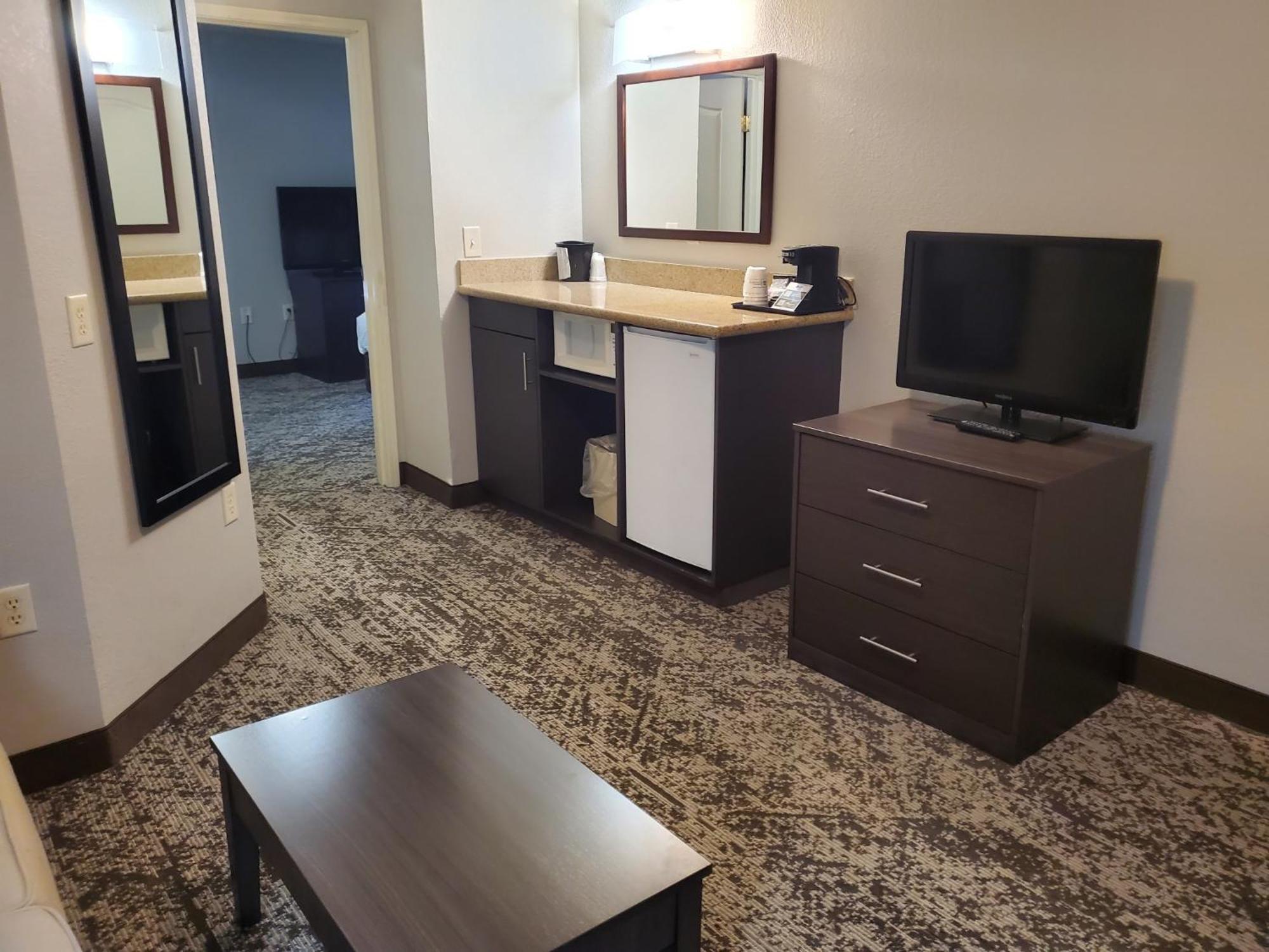 Best Western Fort Wayne Inn & Suites North Екстер'єр фото