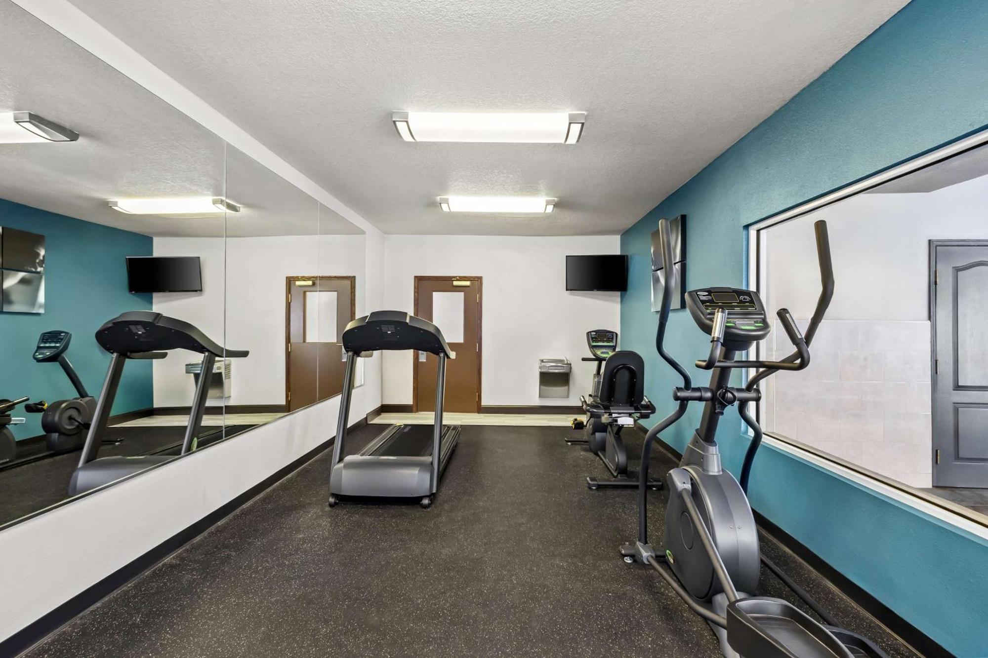 Best Western Fort Wayne Inn & Suites North Екстер'єр фото